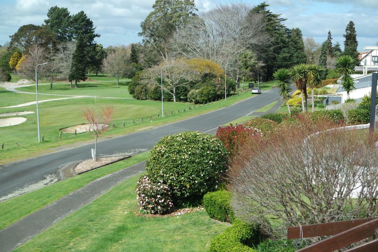 Hotel St Andrews House Hamilton Esterno foto